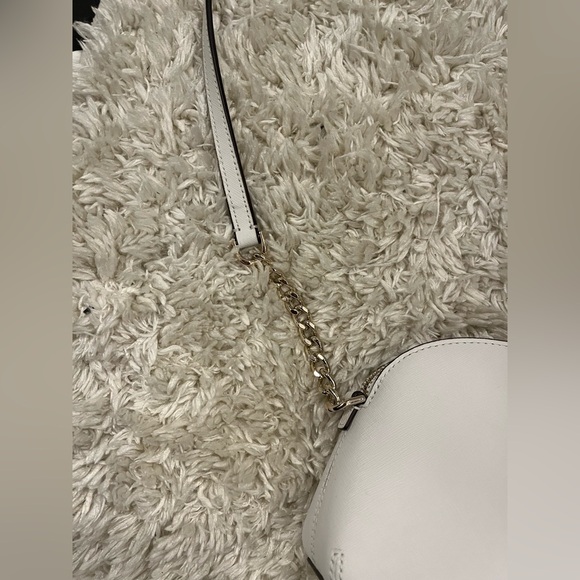 Kate Spade Crossbody in Cream/White color. - Picture 8 of 10
